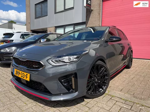 Kia CEED 1.6 T-GDi GT, Pano, JBL, Memory