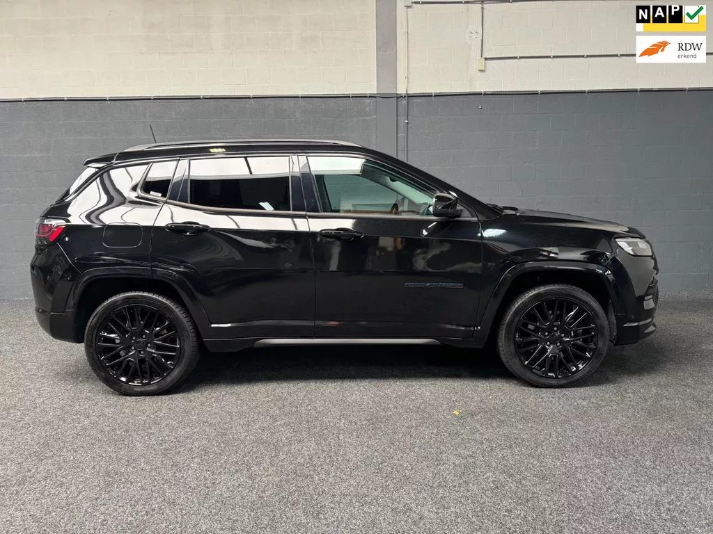 Jeep Compass 4xe 240 Plug-in Hybrid Electric S